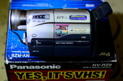 Продается новая видеокамера Panasonic NV- RZ9