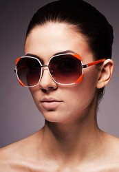Модные купальники и солнцезащитные женские очки 2013 интернет магазин